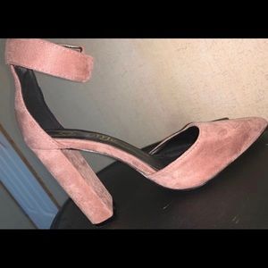 Fashion nova heels